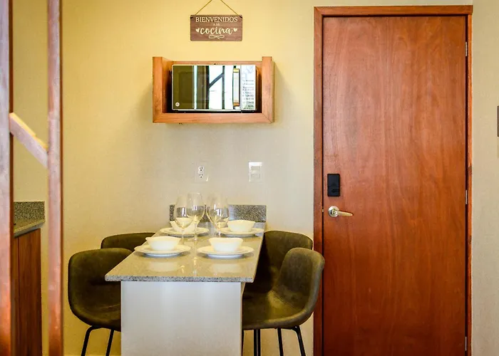 New! Elegant & Wonderful In Excellent Area By Yeah