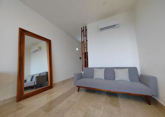 New! Elegant & Wonderful In Excellent Area By Yeah *